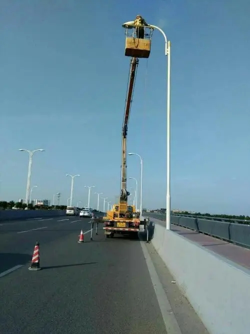 路燈安裝