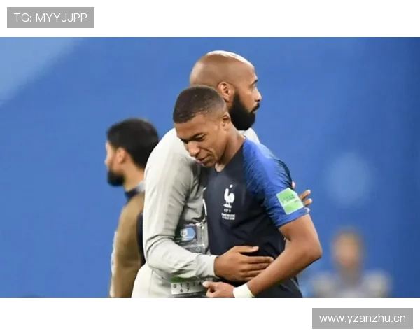 姆巴佩国家队与俱乐部成长路径对比分析